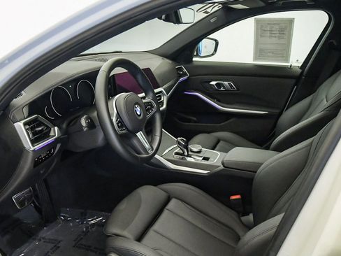 Used 2020 BMW 330i Sedan w/ M Sport Package image 19