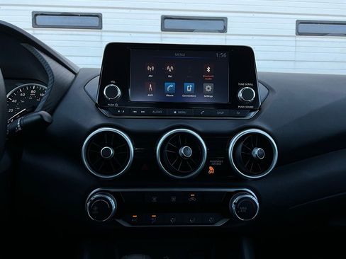 Used 2025 Nissan Sentra S image 22