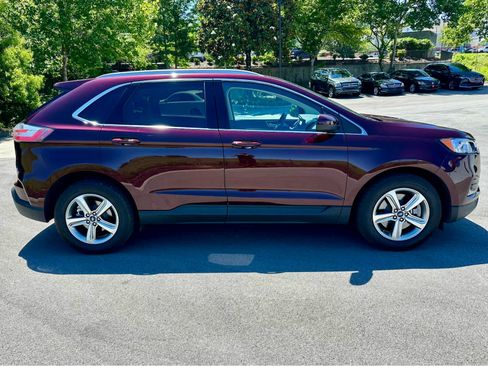 Used 2021 Ford Edge SEL w/ Convenience Package FWD image 4