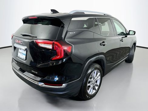 Used 2024 GMC Terrain SLT AWD/4WD image 7