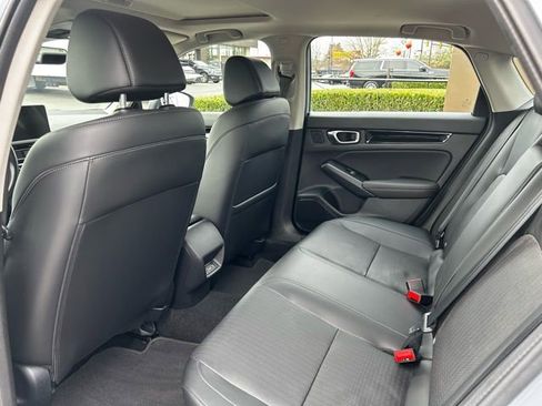Used 2023 Honda Civic Touring image 9