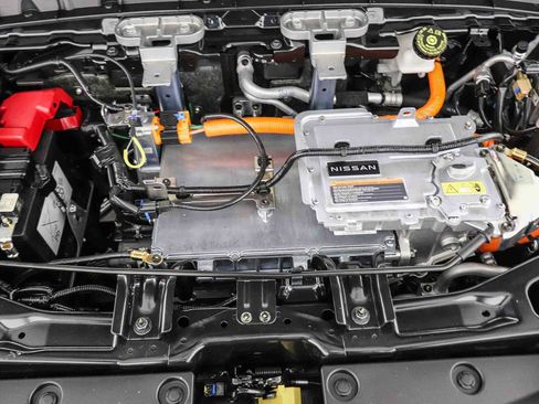 New 2026 Nissan Leaf SV+ w/ Floor Mat Package (SV+) image 11