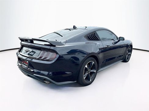 Used 2021 Ford Mustang Coupe RWD image 4