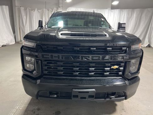 Used 2023 Chevrolet Silverado 2500 Custom w/ Custom Value Package image 2
