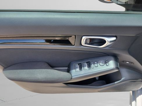 Certified 2025 Honda Civic Sport image 22