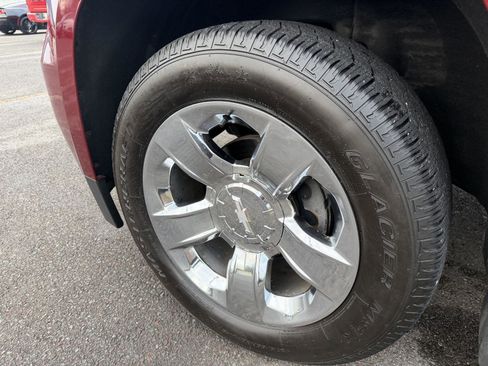 Used 2018 Chevrolet Tahoe LT w/ LT Signature Package image 49