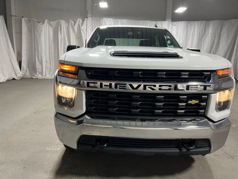 Used 2022 Chevrolet Silverado 2500 LT AWD/4WD image 2