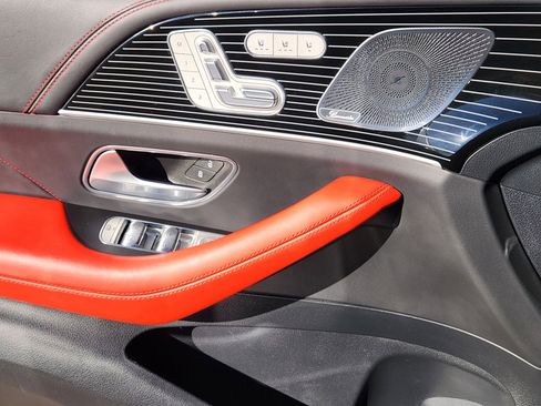 Certified 2025 Mercedes-Benz GLE 53 AMG GLE 53 AMGﾮ image 24