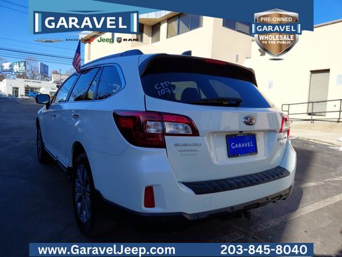 Used 2017 Subaru Outback 3.6R Touring image 36