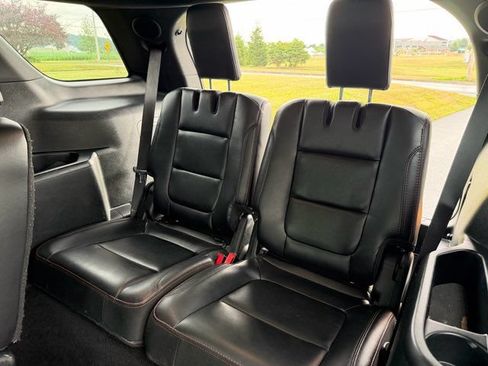 Used 2019 Ford Explorer Sport w/ Equipment Group 401A AWD/4WD image 20