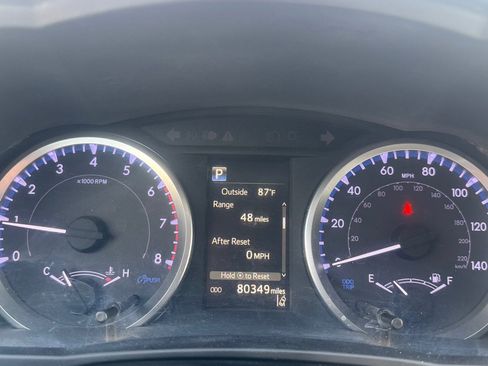 Used 2019 Toyota Highlander LE FWD image 22