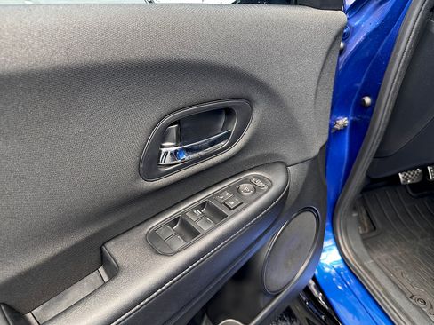 Used 2021 Honda HR-V Sport image 15