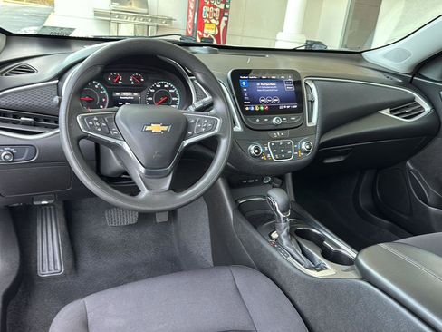 Used 2024 Chevrolet Malibu LT image 16