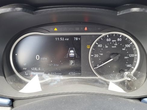 Certified 2025 Nissan Versa SV w/ Trunk Package image 10