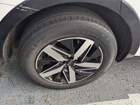 Used 2022 Kia Sorento S w/ Panoramic Sunroof Package image 15