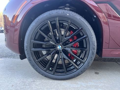 New 2026 BMW X6 xDrive40i w/ Climate Comfort Package image 13