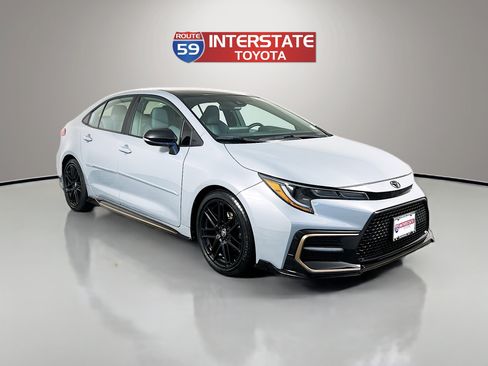 Used 2022 Toyota Corolla SE FWD image 1