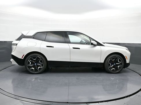 New 2025 BMW iX xDrive50 image 8