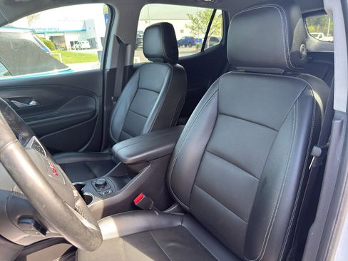 Used 2023 GMC Terrain SLT w/ LPO, Floor Liner Package FWD image 12