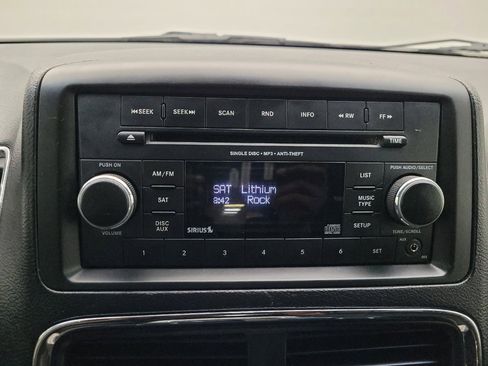 Used 2016 Dodge Grand Caravan SXT FWD image 25