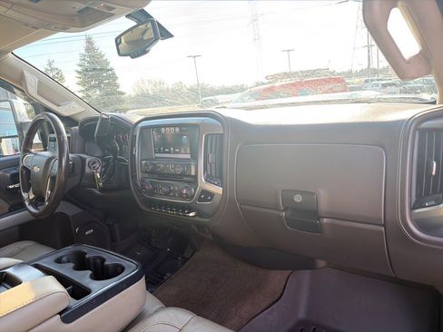 Used 2017 Chevrolet Silverado 2500 LTZ w/ Duramax Plus Package AWD/4WD image 26