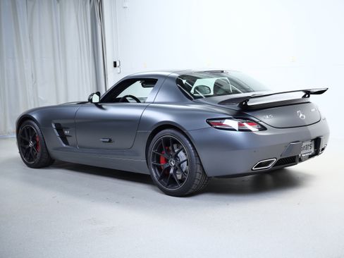 Used 2015 Mercedes-Benz SLS AMG GT Final Edition image 11