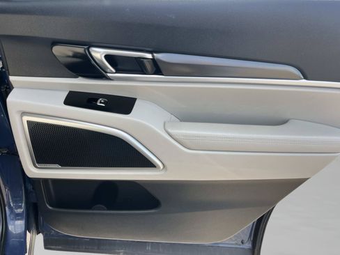 Used 2023 Kia Telluride S w/ S Sunroof Package FWD image 24