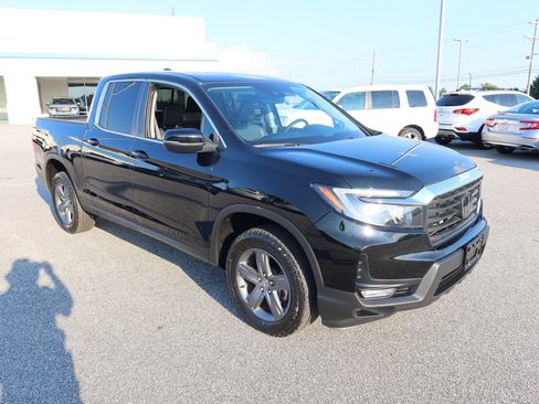 Certified 2023 Honda Ridgeline RTL image 2