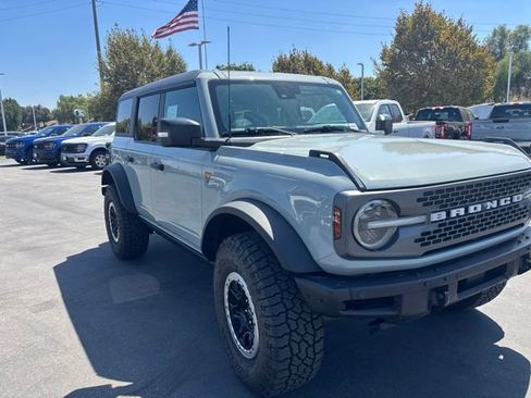 Used 2022 Ford Bronco Badlands AWD/4WD image 1