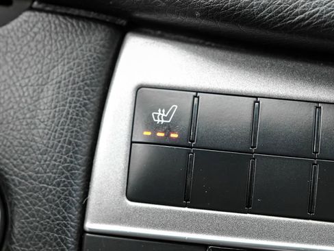 Used 2007 Mercedes-Benz CLK 63 AMG Cabriolet image 33