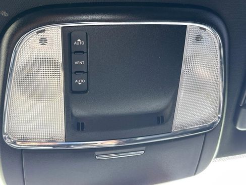 Used 2021 Dodge Charger SXT w/ Leather Interior Group image 22