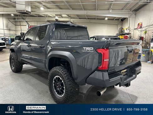 Used 2024 Toyota Tacoma TRD Off-Road AWD/4WD image 6