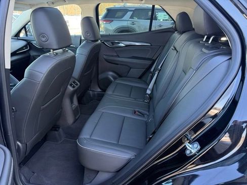 Used 2022 Buick Envision Essence w/ Safety Package image 23