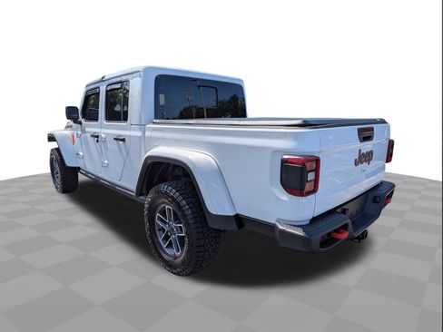 Used 2025 Jeep Gladiator Mojave AWD/4WD image 6
