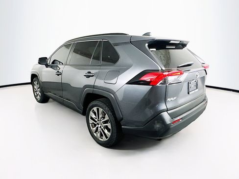 Used 2021 Toyota RAV4 XLE Premium FWD image 5