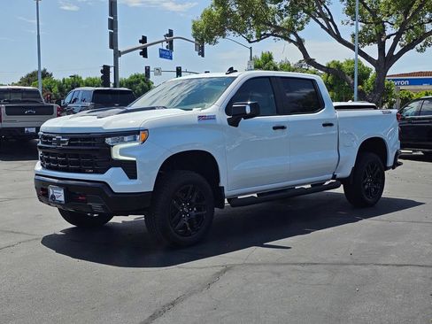 New 2026 Chevrolet Silverado 1500 LT Trail Boss w/ LT Trail Boss Premium Package AWD/4WD image 3