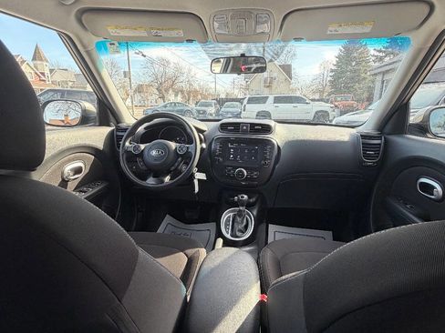 Used 2018 Kia Soul w/ Convenience Package image 28