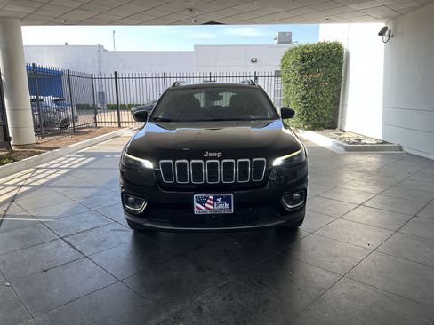 Used 2022 Jeep Cherokee Limited image 6