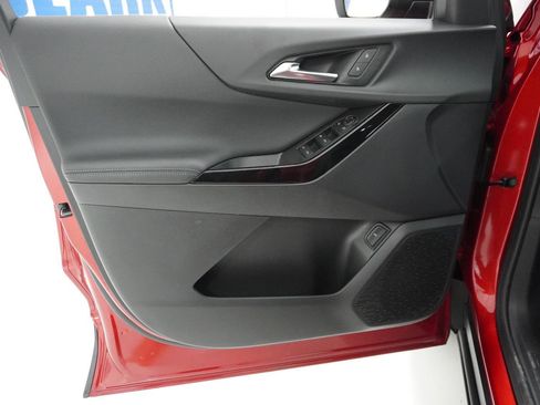 New 2026 Chevrolet Equinox LT w/ Convenience Package II image 13