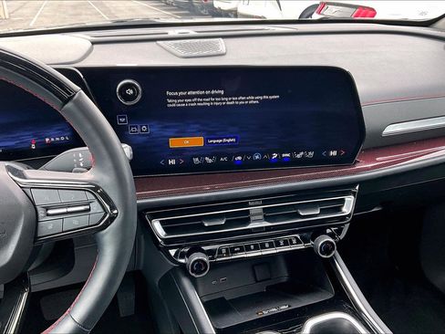 Certified 2024 Chevrolet Traverse RS w/ LPO, Floor Liner Package image 6