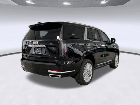 Certified 2026 Cadillac Escalade Luxury w/ Touring Package AWD/4WD image 8