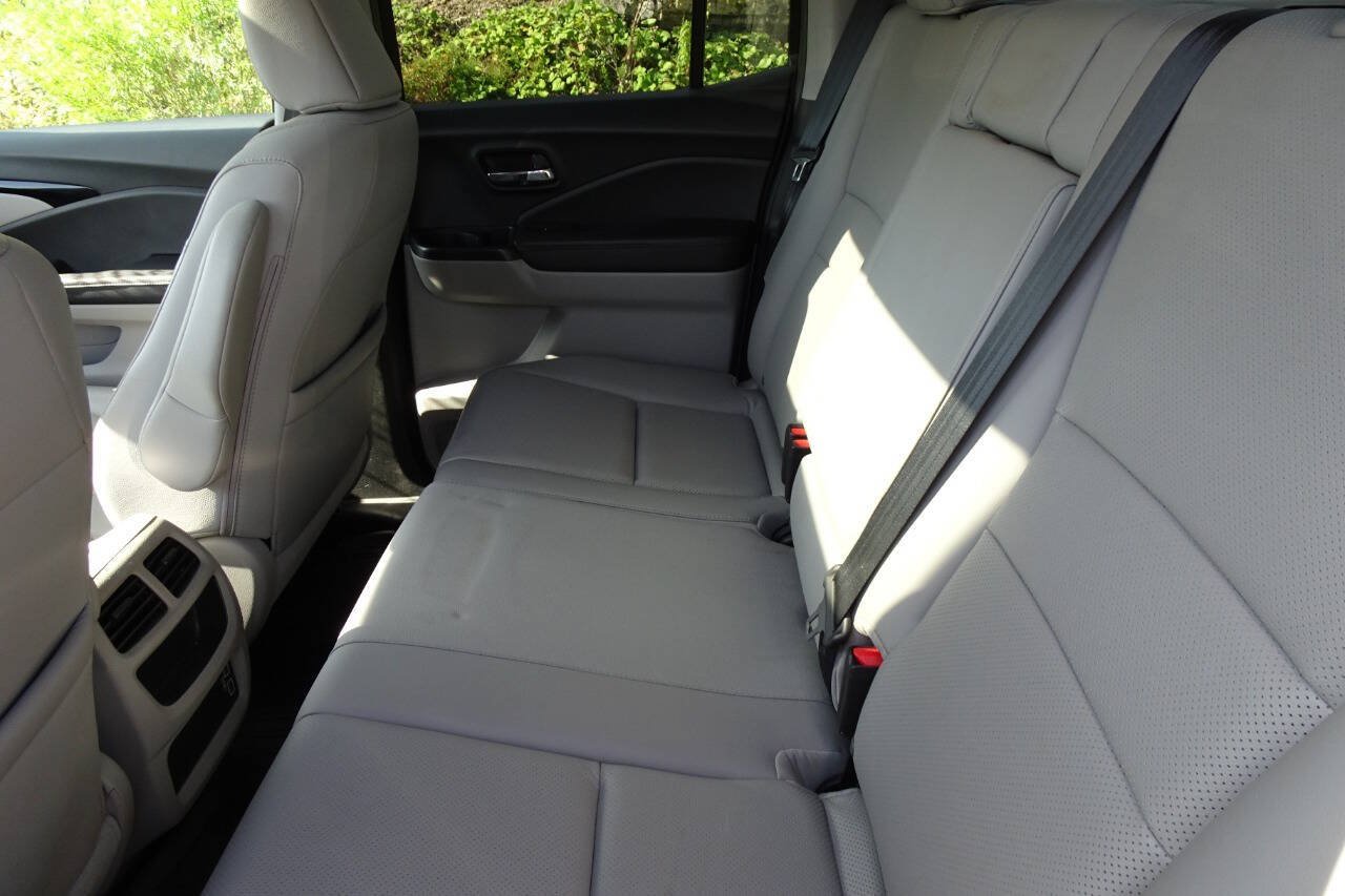 Used 2020 Honda Ridgeline RTL-E image 18