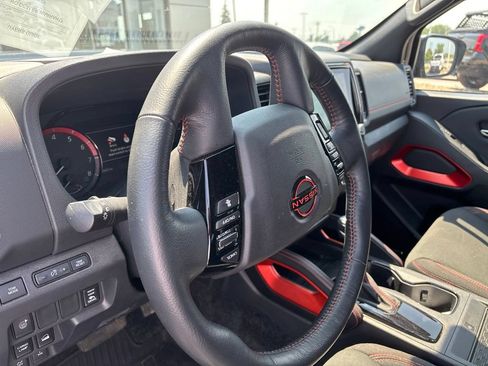 Used 2023 Nissan Frontier PRO-4X w/ Pro Convenience Package AWD/4WD image 7