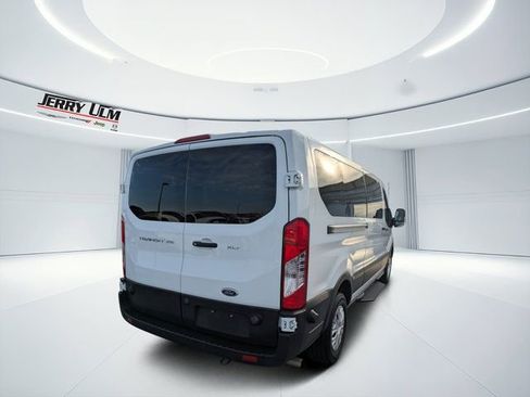Used 2024 Ford Transit 350 XLT image 3