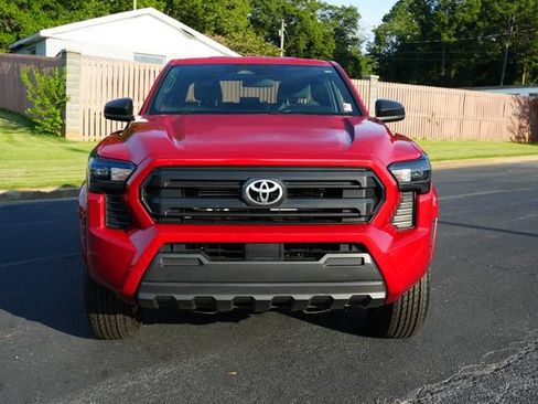 Used 2024 Toyota Tacoma SR RWD image 2