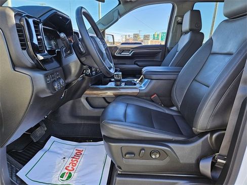 Used 2023 Chevrolet Silverado 1500 LT w/ Leather Package image 8