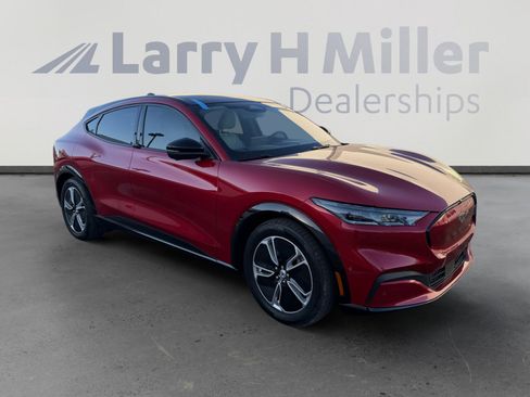 Certified 2023 Ford Mustang Mach-E Premium RWD image 7