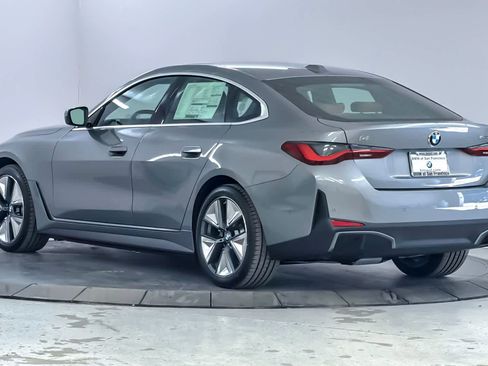 New 2026 BMW i4 eDrive40 w/ Parking Assistance Package RWD image 6