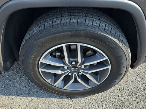 Used 2020 Jeep Grand Cherokee Limited w/ Luxury Group II RWD image 9