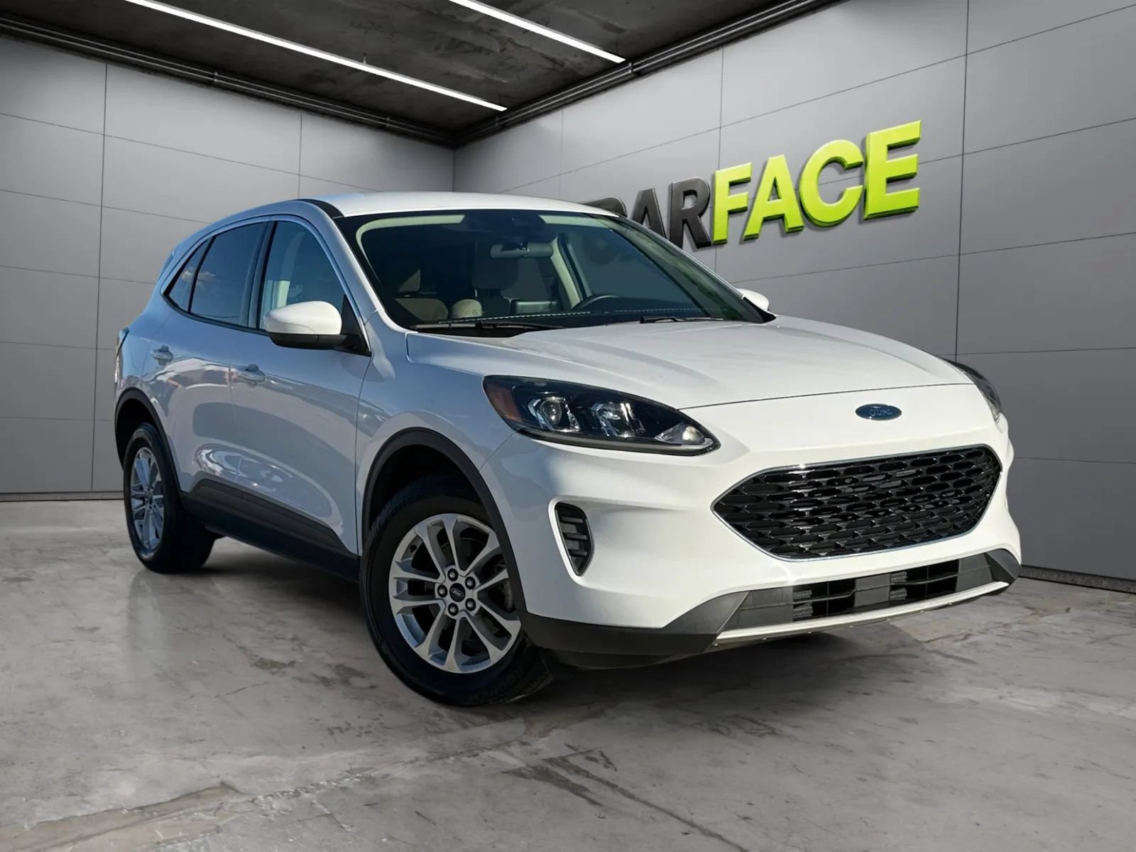 Used 2020 Ford Escape SE AWD/4WD image 1